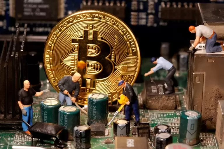 Bitcoin’de Yarılanmadan Sonra Ne Olacak? “Madencilerin Kar Etmesi İçin BTC Fiyatı Bu Seviyeye Çıkmalı!”